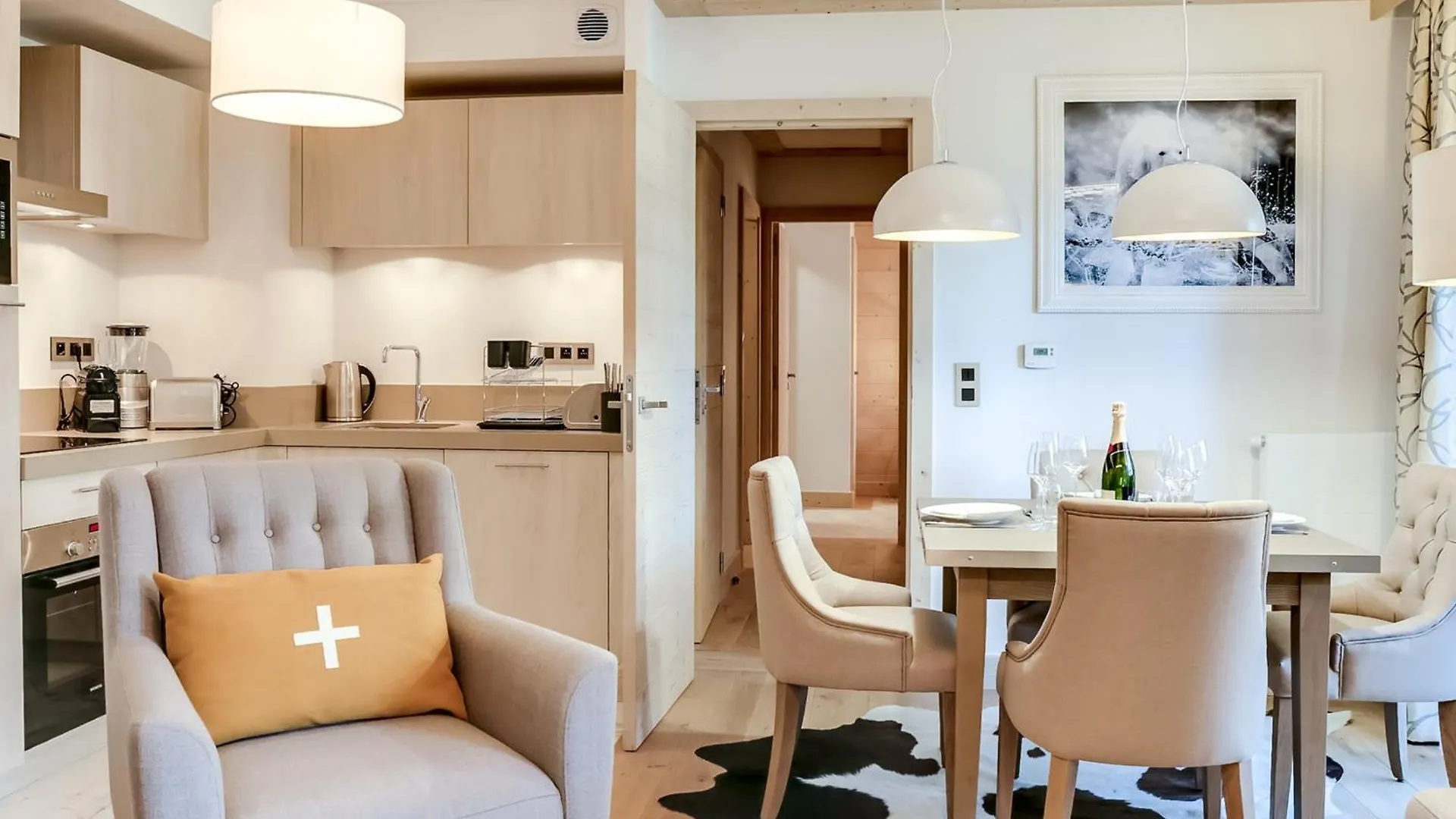 Appartement Moderne Avec Wifi Et Parking Sous-Terrain A Courchevel Village - Fr-1-562-28 0*,